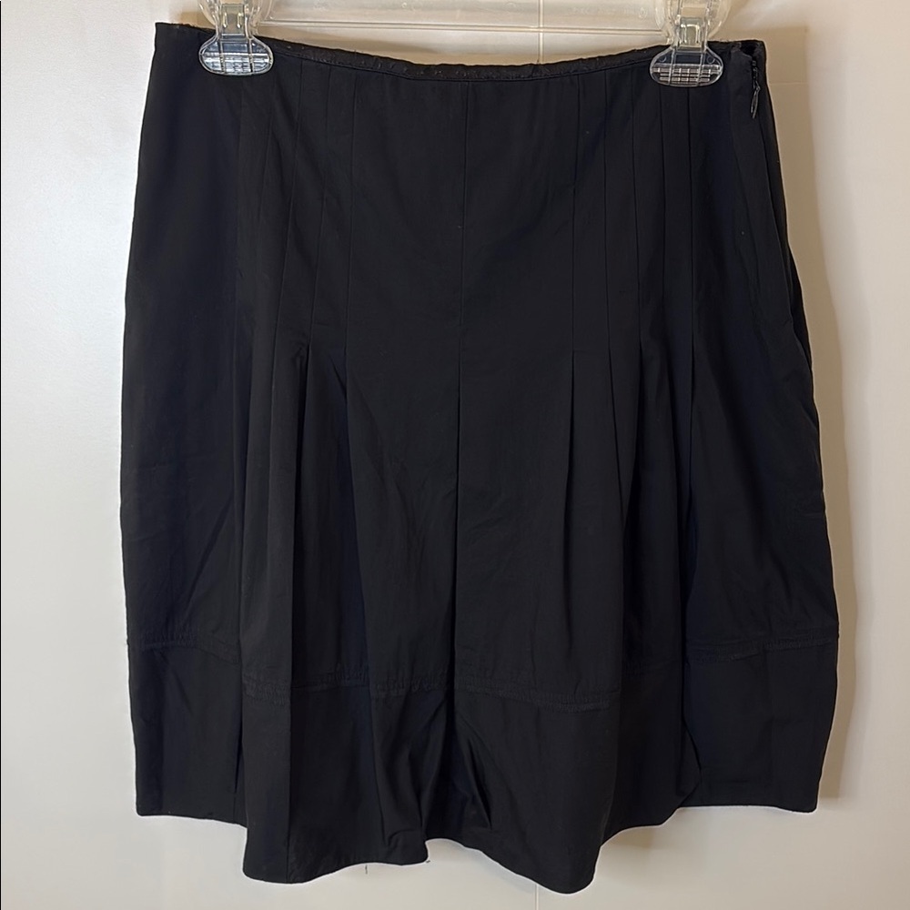 Tahari Black A-Line Bubble Skirt with Elegant Pleats